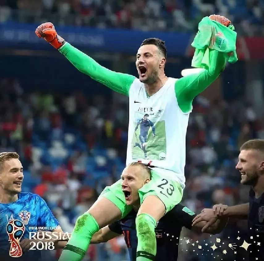 拉姆塞球衣号码，足球场上的数字记忆